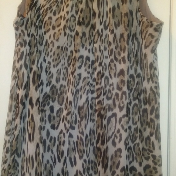 Dress - Picture 2 of 4